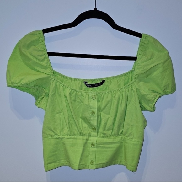 NWOT Zara Puff Sleeve Cropped Blouse M Bright Green - Picture 3 of 6